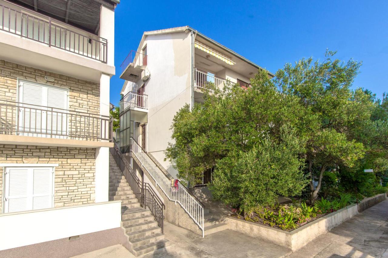 Apartments Ivan Vodice Eksteriør bilde