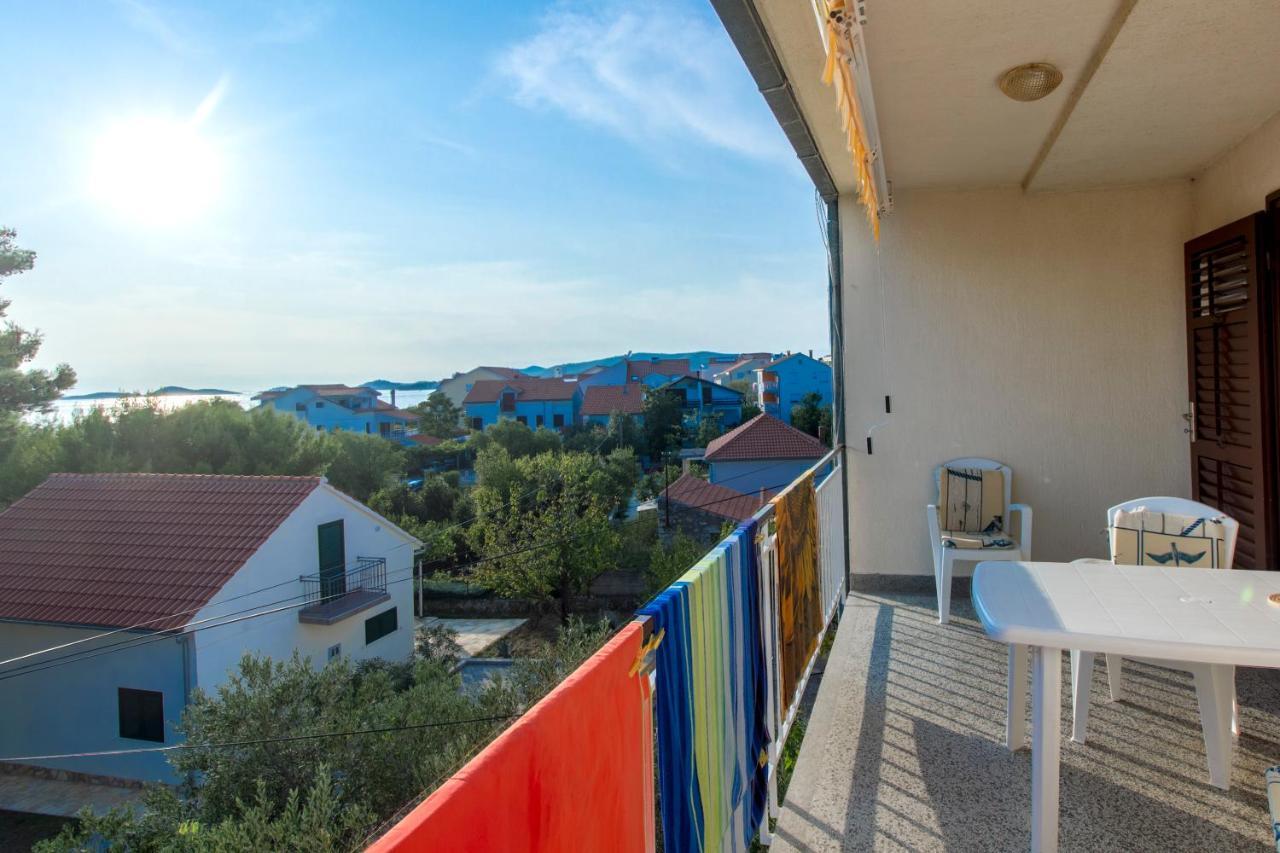 Apartments Ivan Vodice Eksteriør bilde
