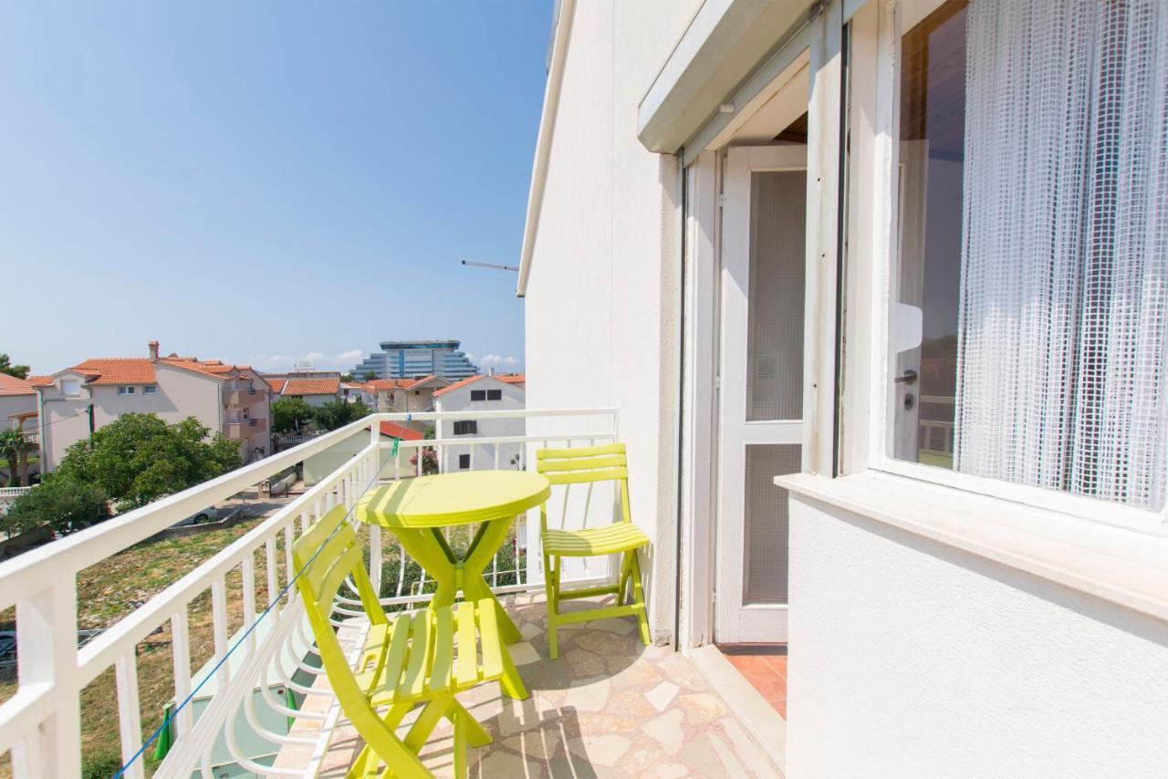 Apartments Ivan Vodice Eksteriør bilde