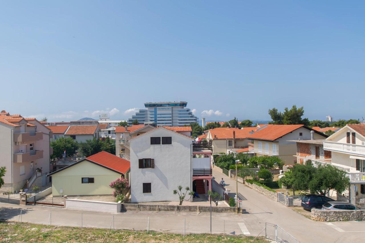 Apartments Ivan Vodice Eksteriør bilde